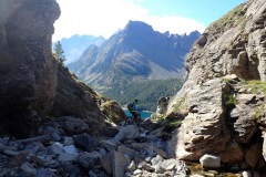 Attraversamento tratto roccioso sotto l'Alpe la Satta
